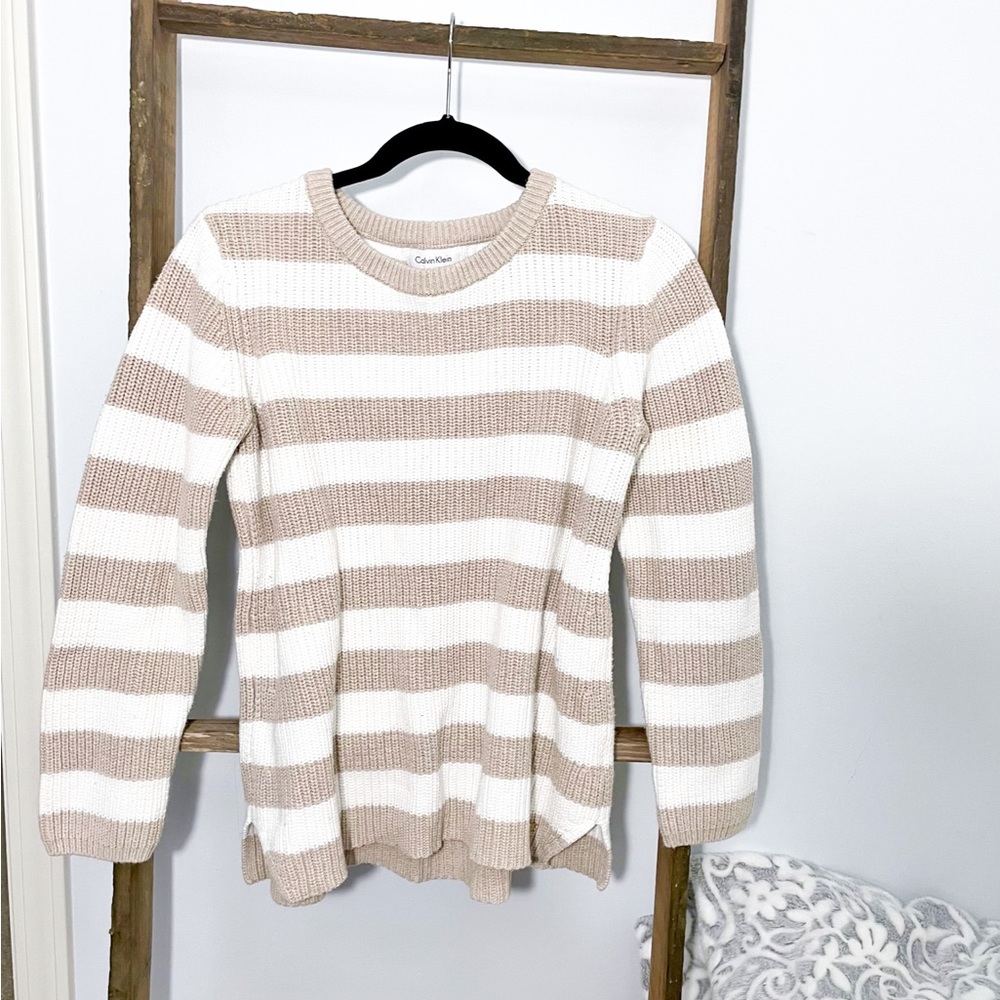 Calvin Klein Sweater